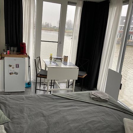 Bed & Breakfast 'T Westergouwertje 고우타 외부 사진